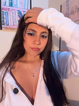 loolla 23 online show from April 2026 03:39:01 AM