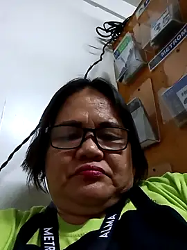 Chubbysweetmom online show from April 2026 02:37:02 AM