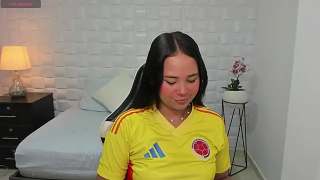 Snapshot of isabella_florez chatting on December 2024 12:06:01 PM isabella florez online show from December 2024 12:06:01 PM