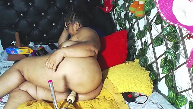 mature beautiful online show from February 2025 12:31:01 PM