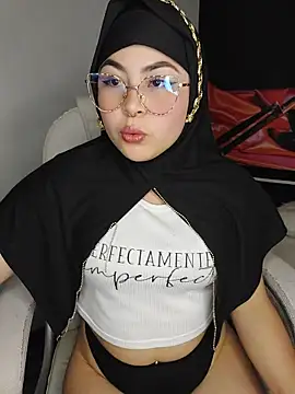 Hana    online show from March 2026 12:26:01 AM