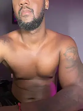 Snapshot of blackdrey18 chatting on January 2025 03:54:01 PM blackdrey18 online show from January 2025 03:54:01 PM