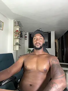 Snapshot of blackdrey18 chatting on February 2025 01:44:01 PM blackdrey18 online show from February 2025 01:44:01 PM