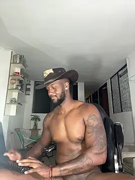 Snapshot of blackdrey18 chatting on February 2025 04:22:02 PM blackdrey18 online show from February 2025 04:22:02 PM