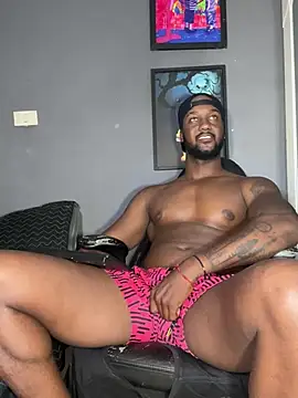 Snapshot of blackdrey18 chatting on February 2025 06:15:02 PM blackdrey18 online show from February 2025 06:15:02 PM