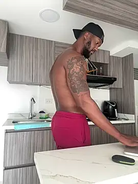 Snapshot of blackdrey18 chatting on March 2025 01:42:02 PM blackdrey18 online show from March 2025 01:42:02 PM