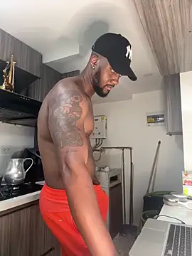 Snapshot of blackdrey18 chatting on March 2025 02:29:02 AM blackdrey18 online show from March 2025 02:29:02 AM