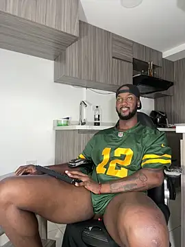 Snapshot of blackdrey18 chatting on March 2025 11:32:01 AM blackdrey18 online show from March 2025 11:32:01 AM