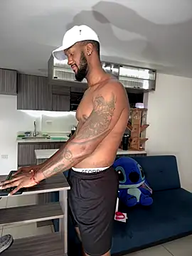 Snapshot of blackdrey18 chatting on September 2025 02:16:01 PM blackdrey18 online show from September 2025 02:16:01 PM