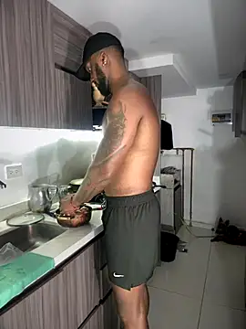 Snapshot of blackdrey18 chatting on September 2025 01:56:01 PM blackdrey18 online show from September 2025 01:56:01 PM