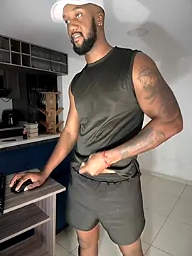 Snapshot of blackdrey18 chatting on October 2025 10:07:02 PM blackdrey18 online show from October 2025 10:07:02 PM