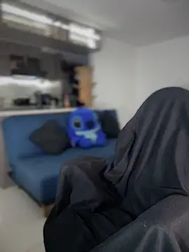 Snapshot of blackdrey18 chatting on October 2025 12:15:02 PM blackdrey18 online show from October 2025 12:15:02 PM