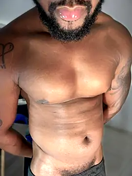 Snapshot of blackdrey18 chatting on October 2025 01:44:01 PM blackdrey18 online show from October 2025 01:44:01 PM