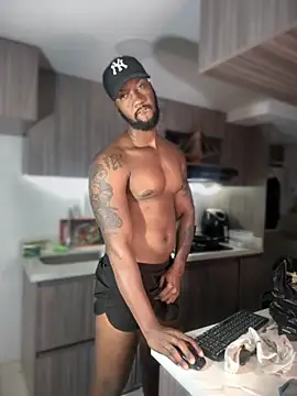 Snapshot of blackdrey18 chatting on October 2025 01:46:02 PM blackdrey18 online show from October 2025 01:46:02 PM