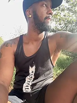 Snapshot of blackdrey18 chatting on October 2025 12:52:02 PM blackdrey18 online show from October 2025 12:52:02 PM