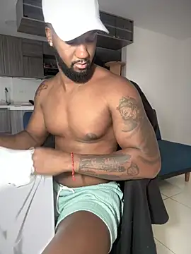 Snapshot of blackdrey18 chatting on October 2025 03:46:02 PM blackdrey18 online show from October 2025 03:46:02 PM