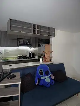 Snapshot of blackdrey18 chatting on November 2025 01:00:01 PM blackdrey18 online show from November 2025 01:00:01 PM