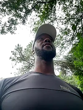 Snapshot of blackdrey18 chatting on November 2025 04:38:02 PM blackdrey18 online show from November 2025 04:38:02 PM