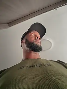 blackdrey18 online show from December 2025 05:32:01 PM