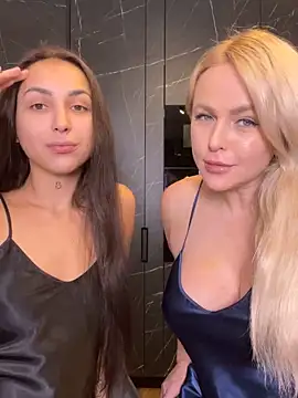 Snapshot of Keep_us_wild chatting on February 2025 05:20:02 AM Keep us wild online show from February 2025 05:20:02 AM