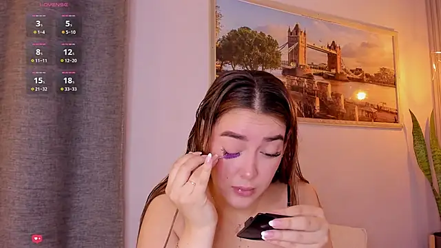 Assh lee  online show from January 2025 12:36:02 PM