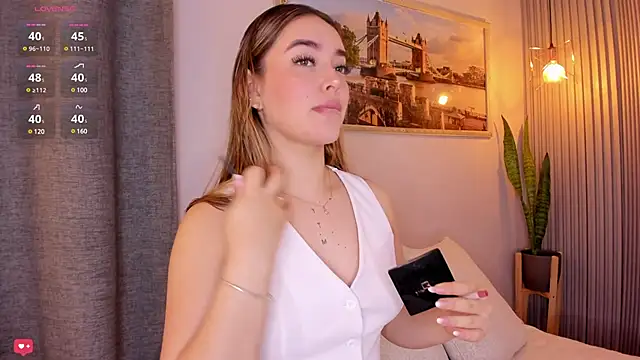 Assh lee  online show from February 2025 12:37:02 PM