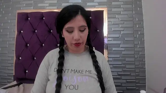 AntoneellaF online show from January 2025 07:38:02 AM