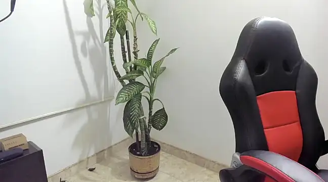 madelaine blosson online show from March 2025 02:04:01 AM