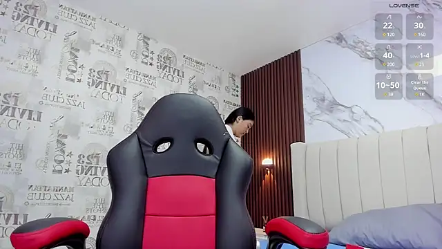 MAGIEVANS1 online show from February 2025 12:55:02 PM