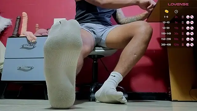 TomLover 12 online show from October 2025 02:49:01 PM