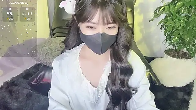 Snapshot of Mya_Lee chatting on December 2024 03:50:02 PM Mya Lee online show from December 2024 03:50:02 PM