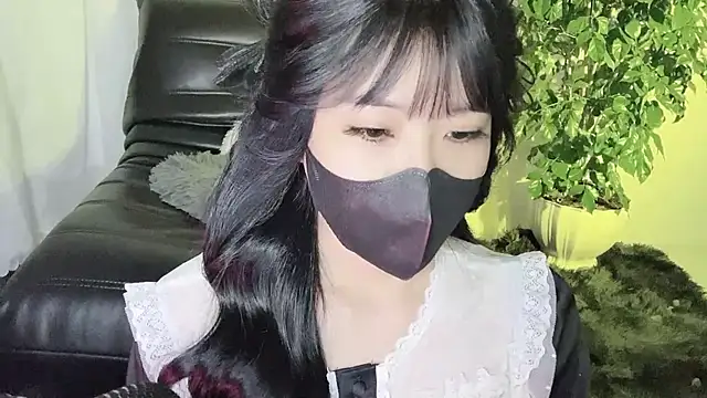 Snapshot of Mya_Lee chatting on December 2024 04:11:01 PM Mya Lee online show from December 2024 04:11:01 PM