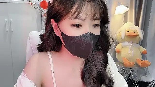 Snapshot of Mya_Lee chatting on January 2025 04:17:02 PM Mya Lee online show from January 2025 04:17:02 PM