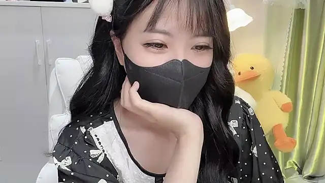 Snapshot of Mya_Lee chatting on February 2025 05:37:01 PM Mya Lee online show from February 2025 05:37:01 PM