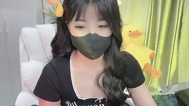 Snapshot of Mya_Lee chatting on February 2025 04:31:01 PM Mya Lee online show from February 2025 04:31:01 PM