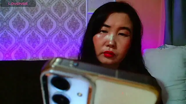 Bet Lu online show from February 2025 06:33:02 PM