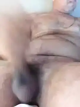 marronzinho23c online show from February 2025 08:16:02 PM