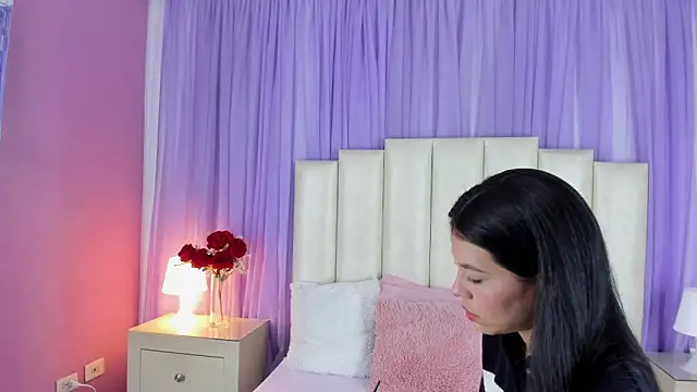 Snapshot of lulumars chatting on December 2024 04:11:01 AM lulumars online show from December 2024 04:11:01 AM