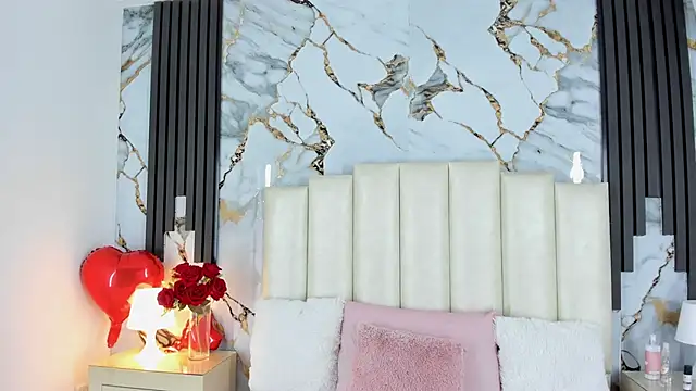 Snapshot of lulumars chatting on February 2025 04:05:02 AM lulumars online show from February 2025 04:05:02 AM