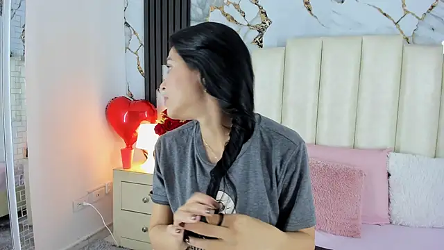 Snapshot of lulumars chatting on February 2025 07:11:02 AM lulumars online show from February 2025 07:11:02 AM