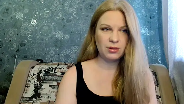 Snapshot of BlondeFox chatting on May 2026 02:16:01 AM BlondeFox online show from May 2026 02:16:01 AM