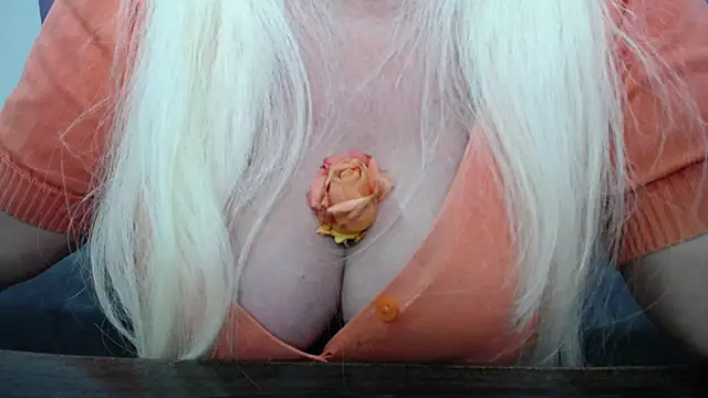 BlondyLeeBest online show from February 2025 10:32:02 PM