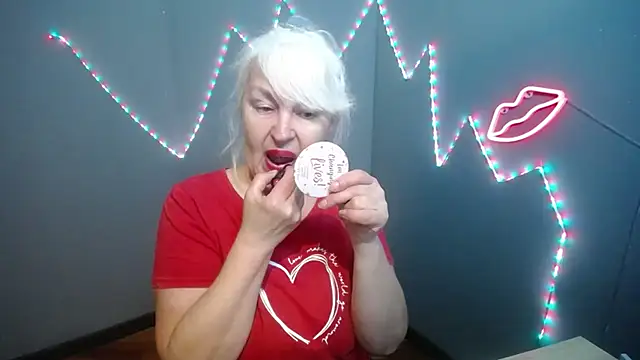 BlondyLeeBest online show from April 2026 06:23:01 PM