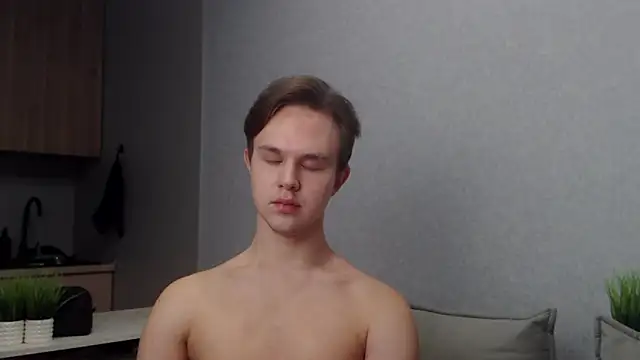 MartinMendez online show from December 2025 12:45:01 PM