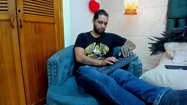 matteosantos online show from February 2025 02:55:02 PM