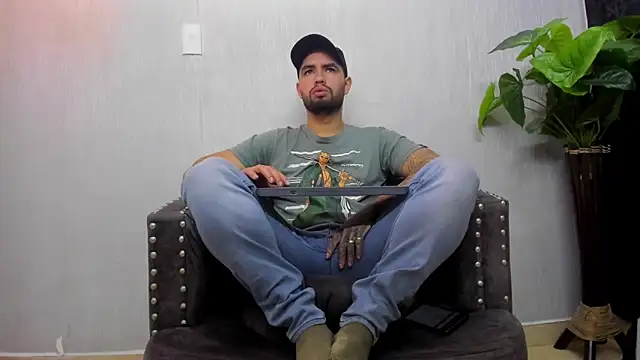 matteosantos online show from March 2025 11:53:01 AM