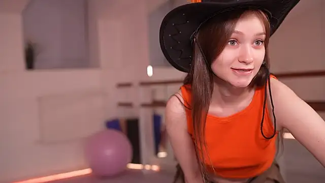 Sheila Bless online show from October 2025 06:37:01 PM