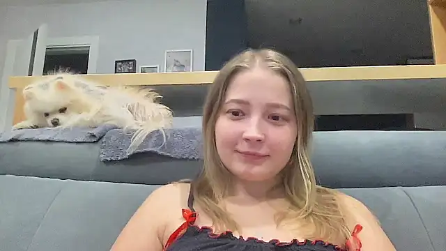 Snapshot of CharmingSarah chatting on September 2025 04:30:01 PM CharmingSarah online show from September 2025 04:30:01 PM