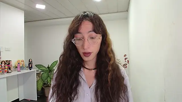 NicoleCortez online show from March 2025 04:37:02 AM