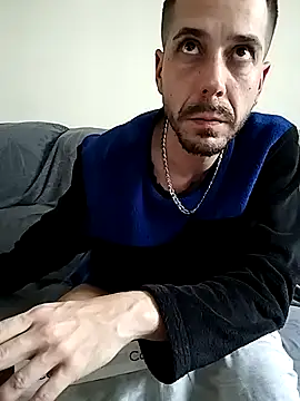 LoGaNfree88 online show from February 2025 01:11:02 PM